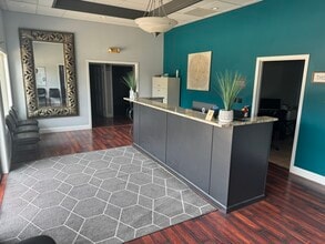 3801 General Electric Rd, Bloomington, IL à louer Photo intérieure– Image 2 sur 19