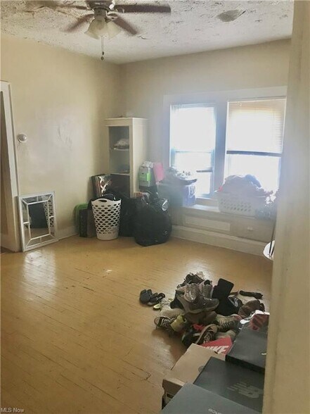 11725 Union Ave, Cleveland, OH à vendre - Photo intérieure – Image 3 sur 9