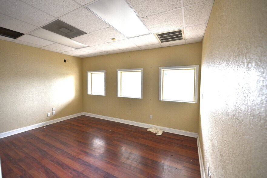3107 Edgewater Dr, Orlando, FL à louer - Photo de l’immeuble – Image 2 sur 5