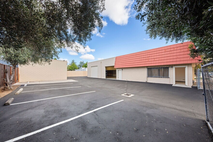 75 Dillon Ave, Campbell, CA à vendre - Photo de l’immeuble – Image 3 sur 21