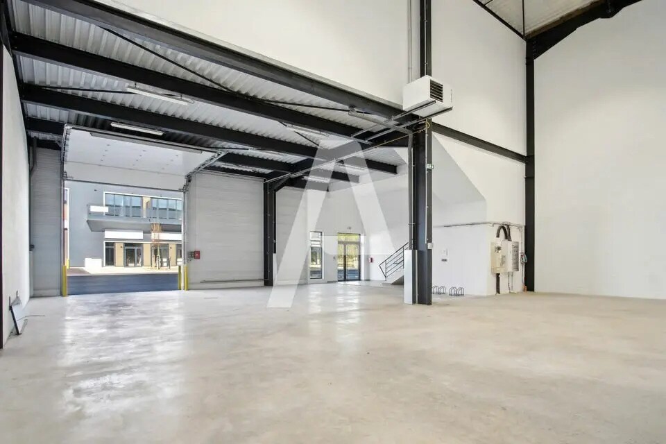 Local d’activités dans Chalifert à louer Photo de l’immeuble– Image 1 sur 6