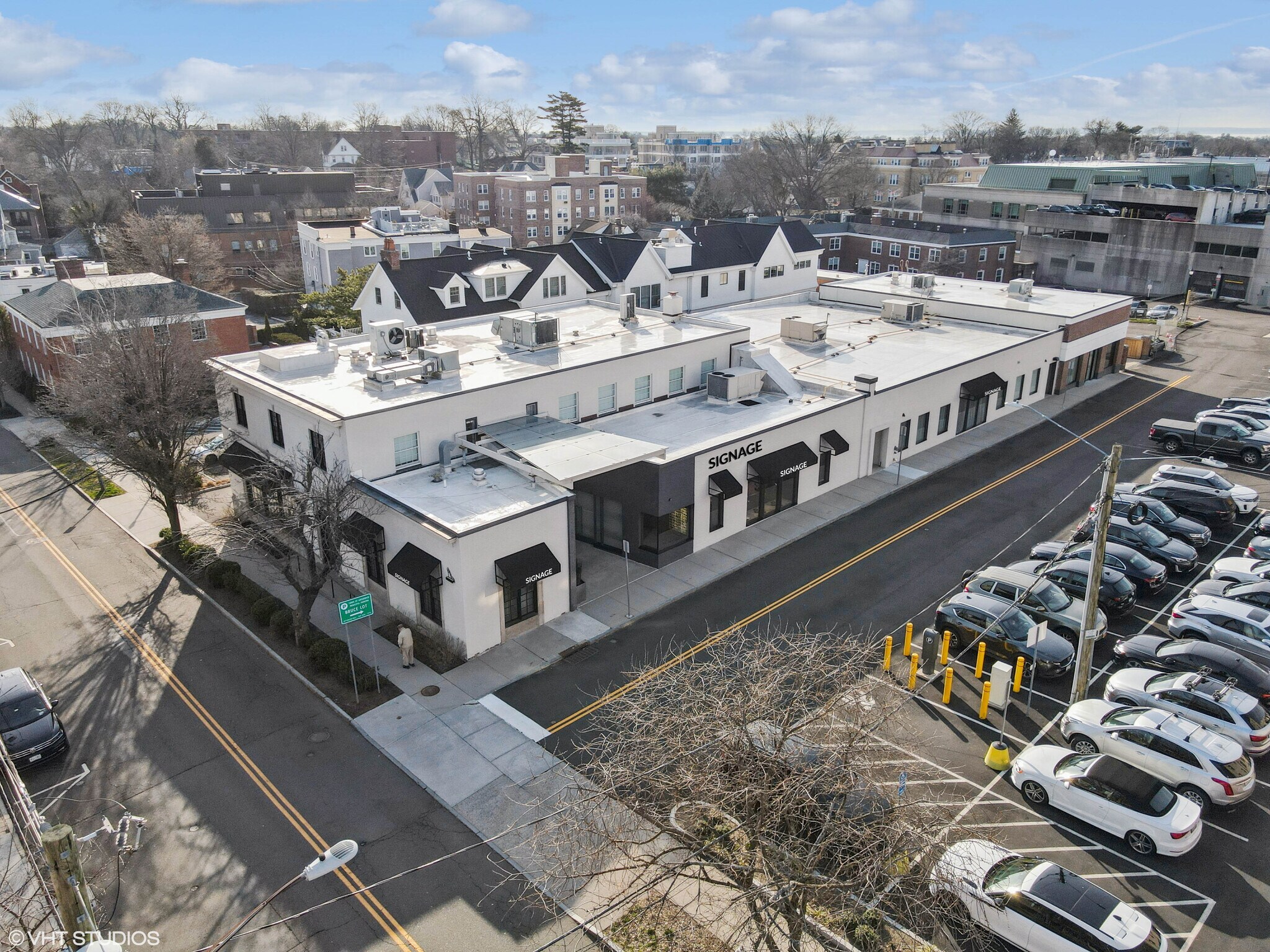 20 E Elm St, Greenwich, CT à louer Photo principale– Image 1 sur 15