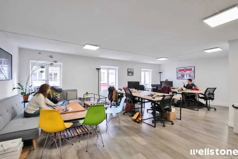 Bureau dans Paris à louer - Photo de l’immeuble – Image 2 sur 10