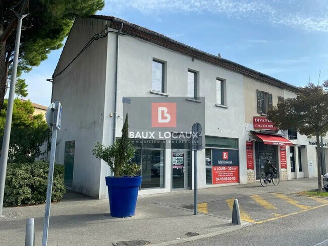 Plus de détails pour Local commercial à vendre