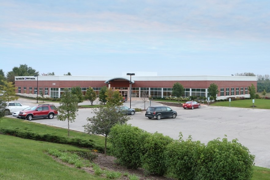 2550-2586 W Fabyan Pky, Batavia, IL à louer - Photo de l’immeuble – Image 1 sur 9