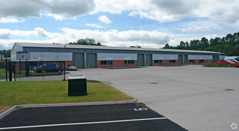 Halesfield 17, Telford à louer - Photo principale – Image 1 sur 4