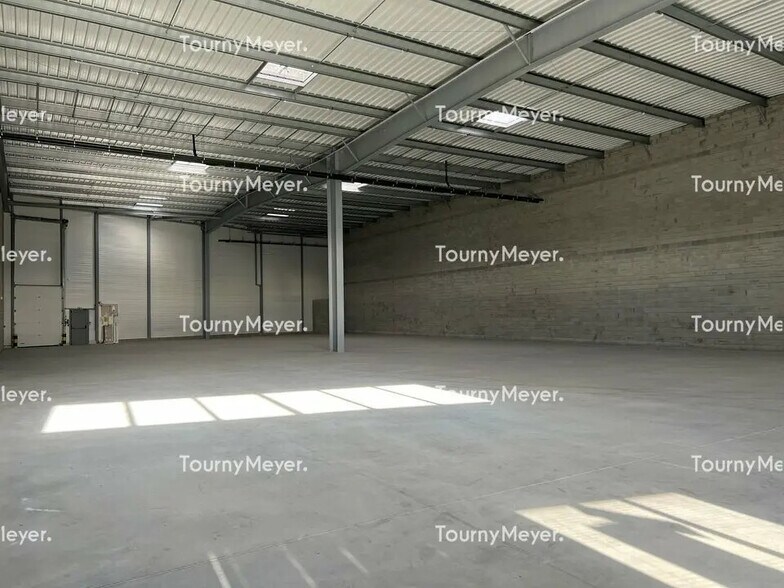 Local d’activités dans Saint-Herblain à louer - Photo de l’immeuble – Image 2 sur 5