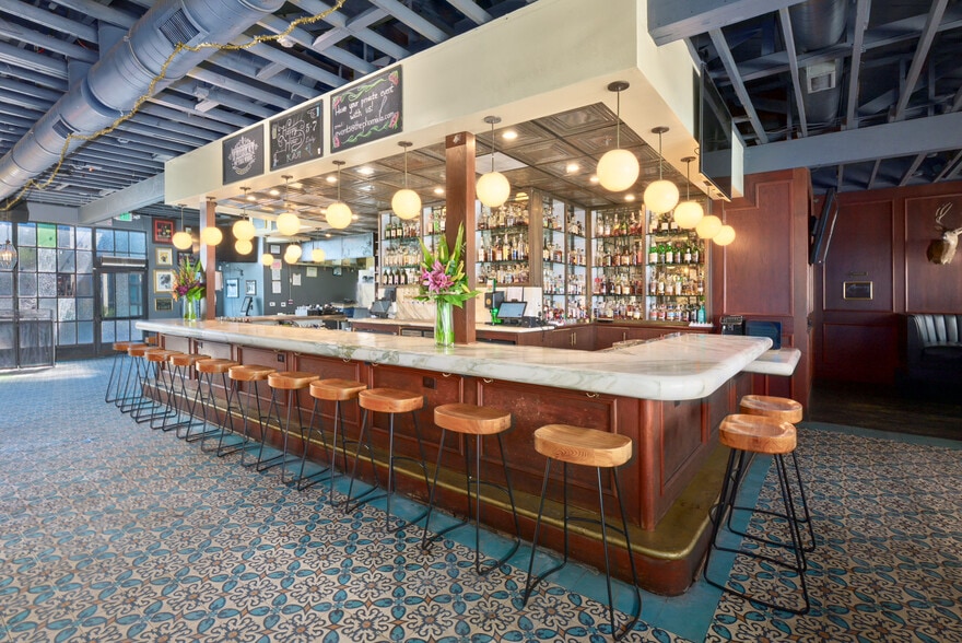 8480-8482 W 3rd St, Los Angeles, CA à vendre - Photo de l’immeuble – Image 2 sur 9