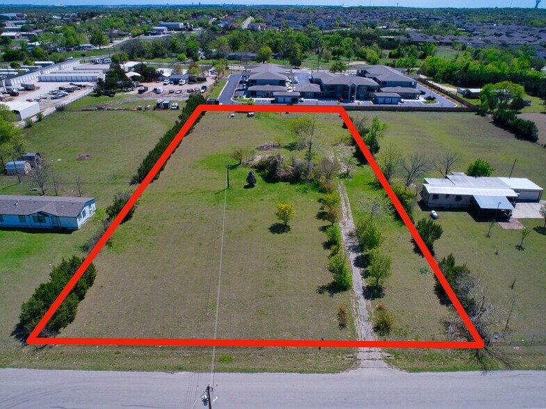 414 Lion Dr, Leander, TX à vendre - Aérien – Image 1 sur 7