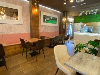 Plus de détails pour Local commercial à louer