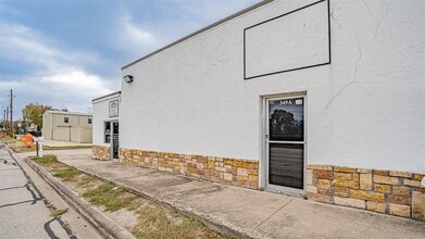347-349 N Cherry Ln, Fort Worth, TX à louer Photo de l’immeuble– Image 2 sur 4