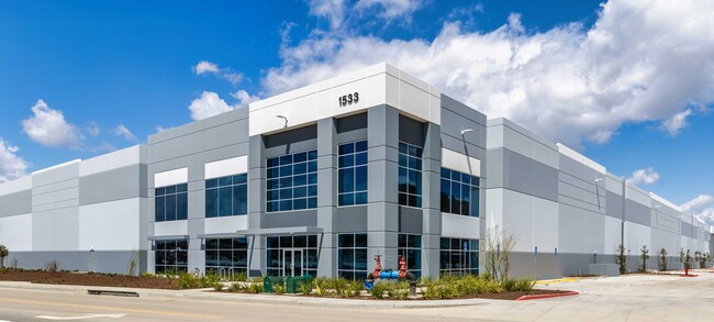 Plus de détails pour 1501 Sherborn St, Corona, CA - Industriel/Logistique à louer