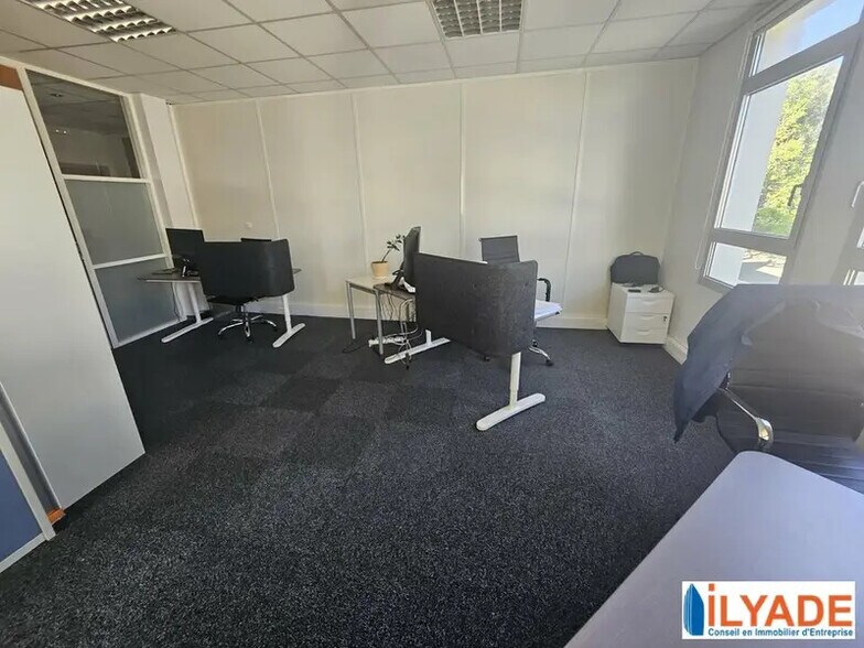 Bureau dans Aix-en-Provence à vendre - Photo intérieure – Image 3 sur 6