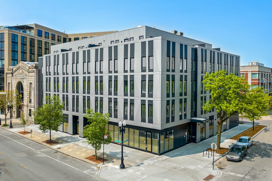4600 N Kenmore Ave, Chicago, IL à louer - Photo de l’immeuble – Image 3 sur 47