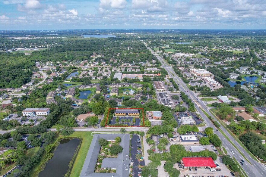 1016 Spring Villas Pt, Winter Springs, FL à vendre - Photo de l’immeuble – Image 3 sur 17