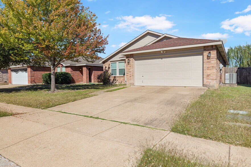3940 German Pointer Way, Fort Worth, TX à vendre - Photo de l’immeuble – Image 3 sur 3