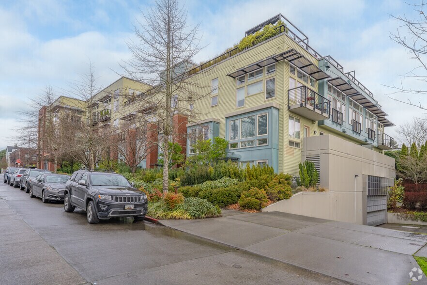 2205 N 45th St, Seattle, WA à louer - Photo de l’immeuble – Image 2 sur 3