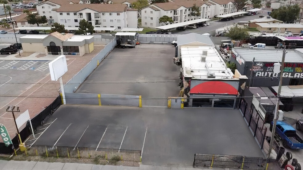3206 N Las Vegas Blvd, Las Vegas, NV à louer - Photo de l’immeuble – Image 3 sur 9