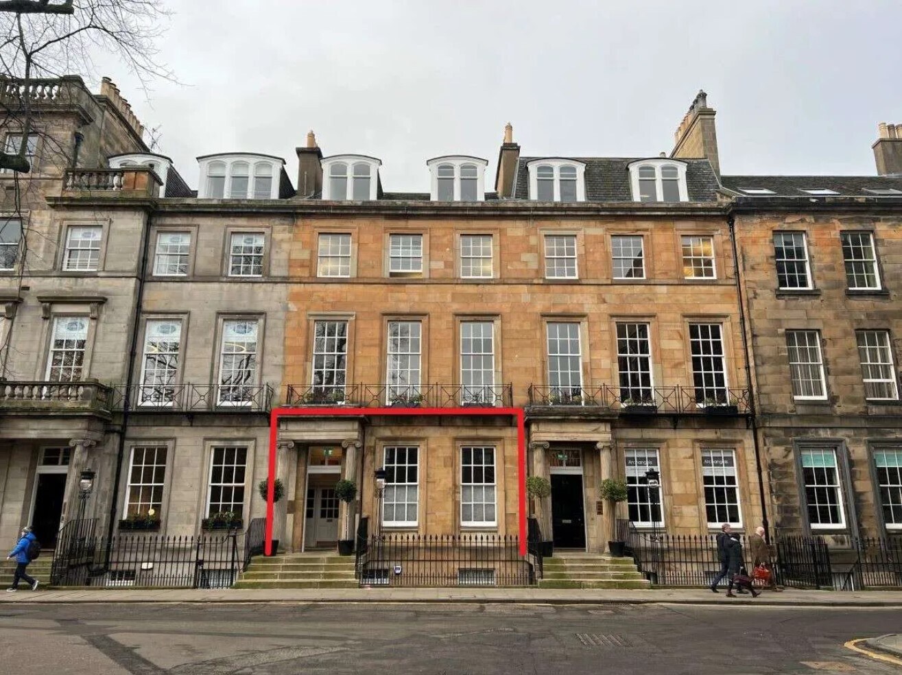 19-20 Rutland Sq, Edinburgh à louer Photo principale– Image 1 sur 5