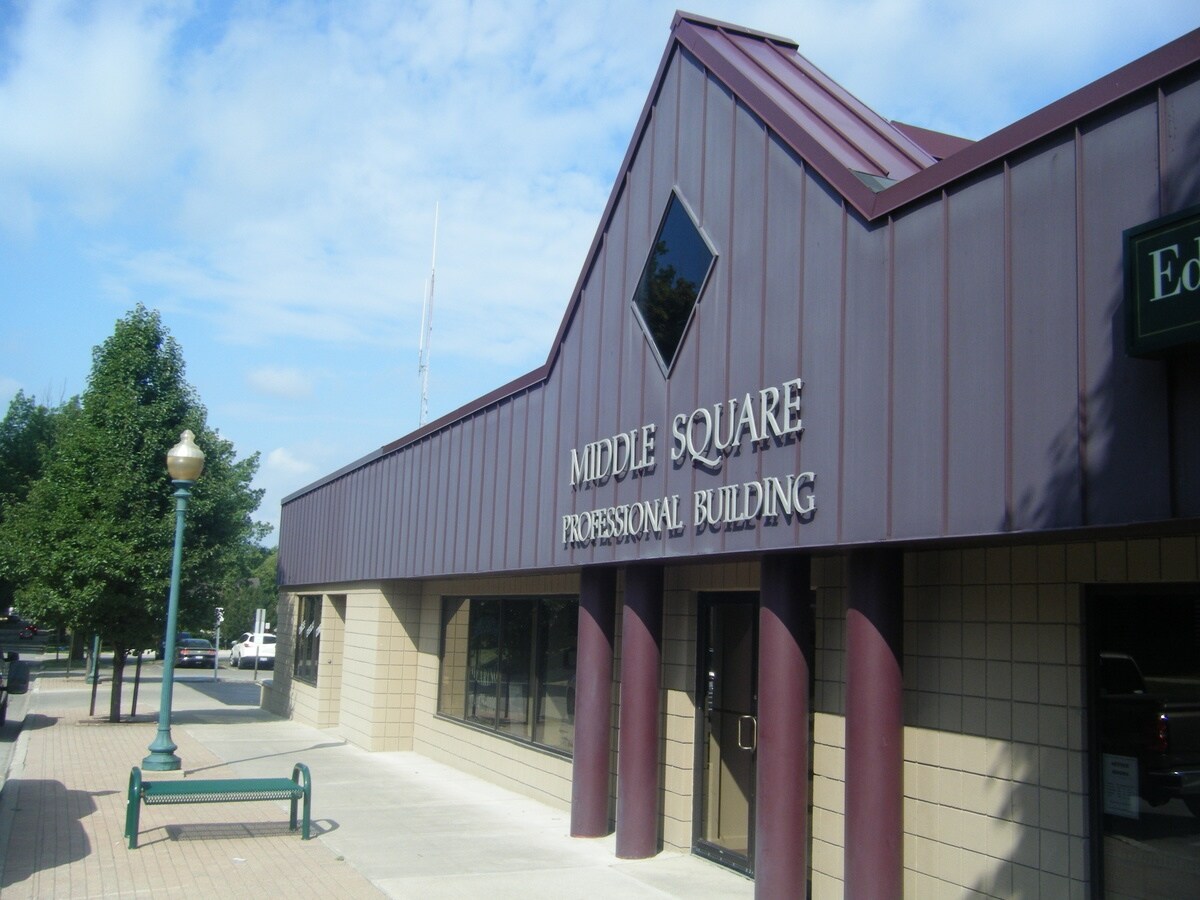 134-136 W Middle St, Chelsea, MI à louer Photo de l’immeuble– Image 1 sur 7