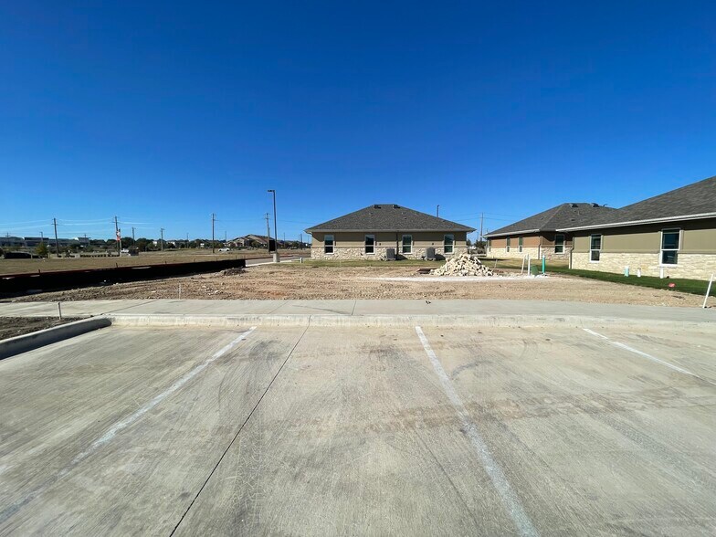 2951 FM 1460, Georgetown, TX à vendre - Photo de la construction – Image 2 sur 8