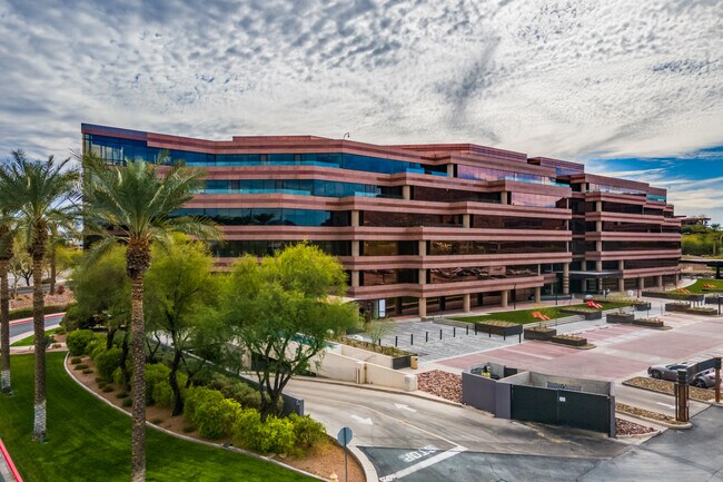 Plus de détails pour 4800 N Scottsdale Rd, Scottsdale, AZ - Coworking à louer