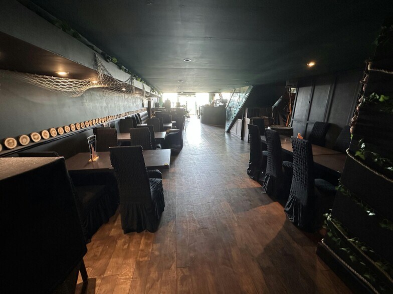 3A Waterfront, Brighton à louer - Photo de l’immeuble – Image 3 sur 13