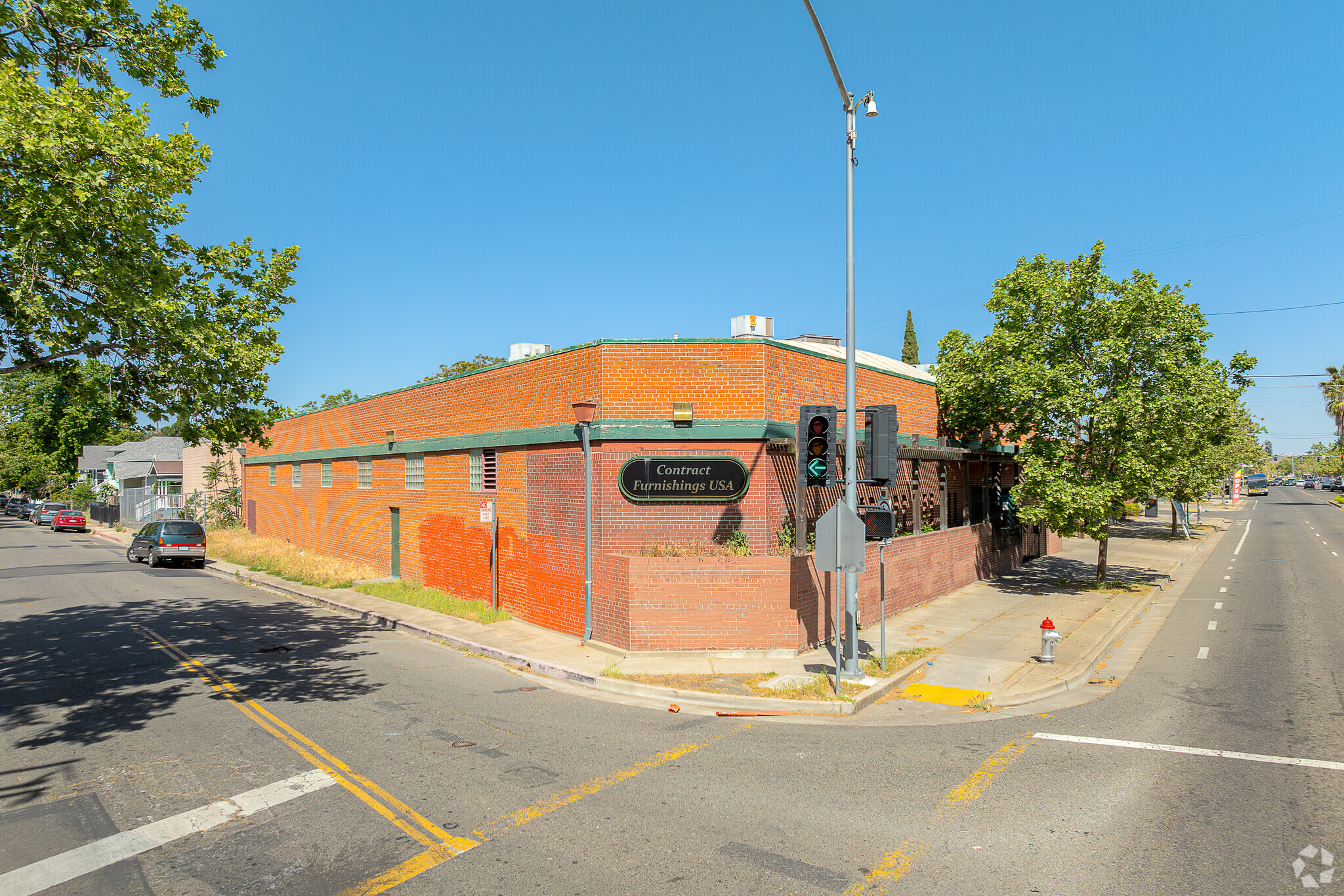 3258 Stockton Blvd, Sacramento, CA à vendre Photo principale– Image 1 sur 12