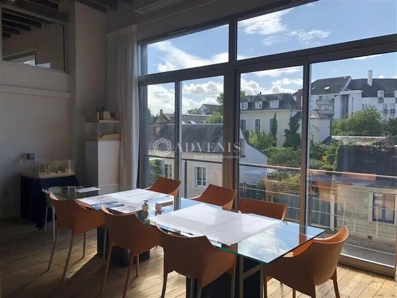 Bureau dans La Riche à vendre - Photo intérieure – Image 2 sur 12