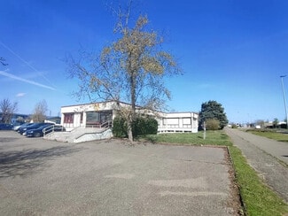 Plus de détails pour 3 Rue De Savoie, Saint-Quentin-Fallavier - Bureau à vendre