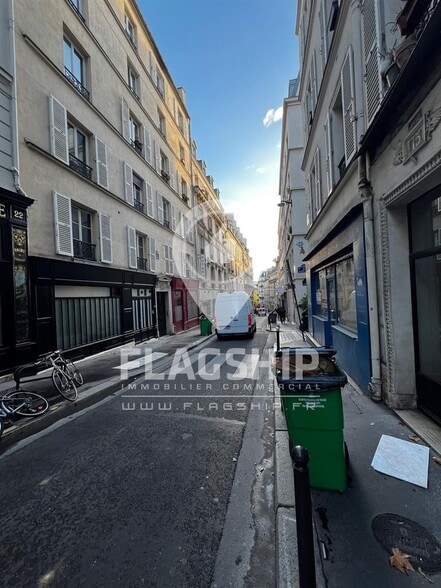 Local commercial dans Paris à louer - Photo de l’immeuble – Image 1 sur 5