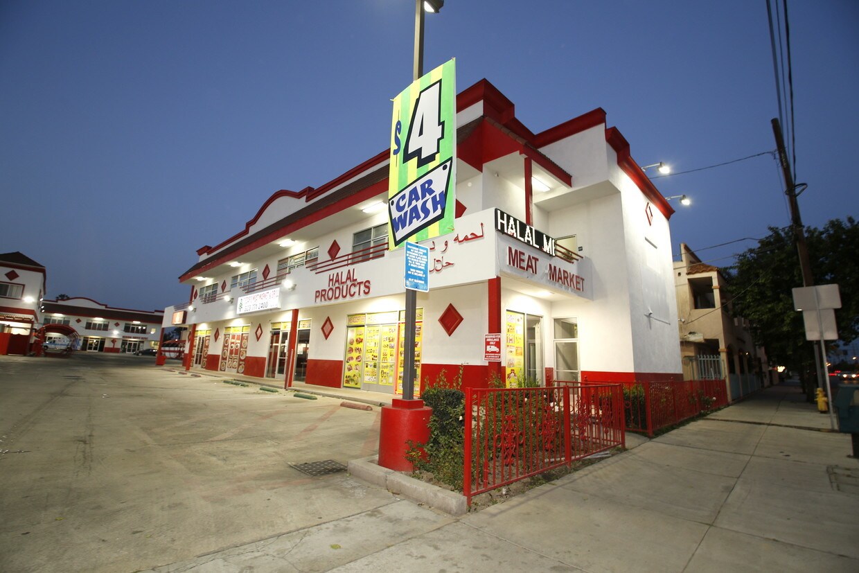 4846 Florence Ave, Bell, CA à louer Photo principale– Image 1 sur 9