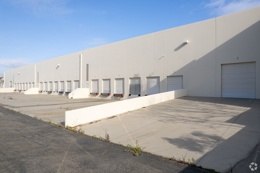 14430 Monte Vista Ave, Chino, CA à louer - Photo de l’immeuble – Image 3 sur 7