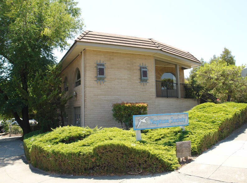 1176 Boulevard Way, Walnut Creek, CA à vendre - Photo de l’immeuble – Image 2 sur 6