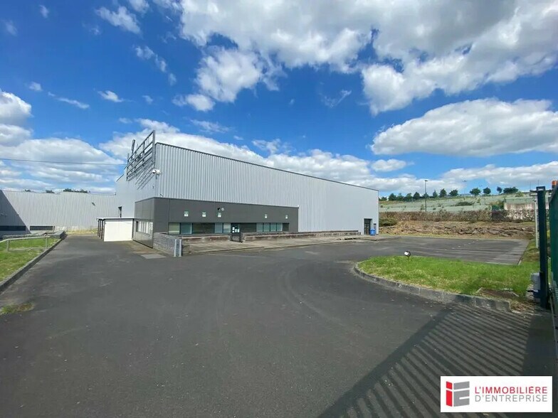 Local d'activités dans Poilley à vendre - Photo de l’immeuble – Image 1 sur 4