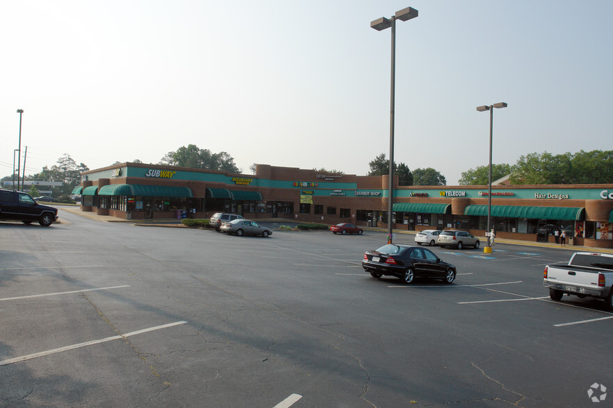 6330 Lawrenceville Hwy, Tucker, GA à louer - Photo de l’immeuble – Image 2 sur 28