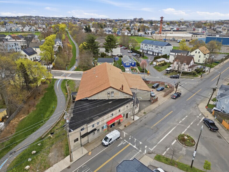 727 Summer St, Lynn, MA à vendre - Photo de l’immeuble – Image 2 sur 29