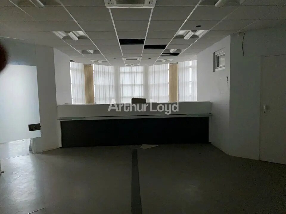 Local commercial dans Châlons-en-Champagne à vendre Photo intérieure– Image 1 sur 8