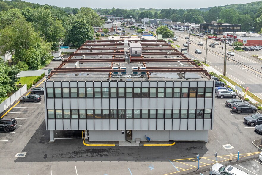 1011 High Ridge Rd, Stamford, CT à louer - Photo de l’immeuble – Image 3 sur 4