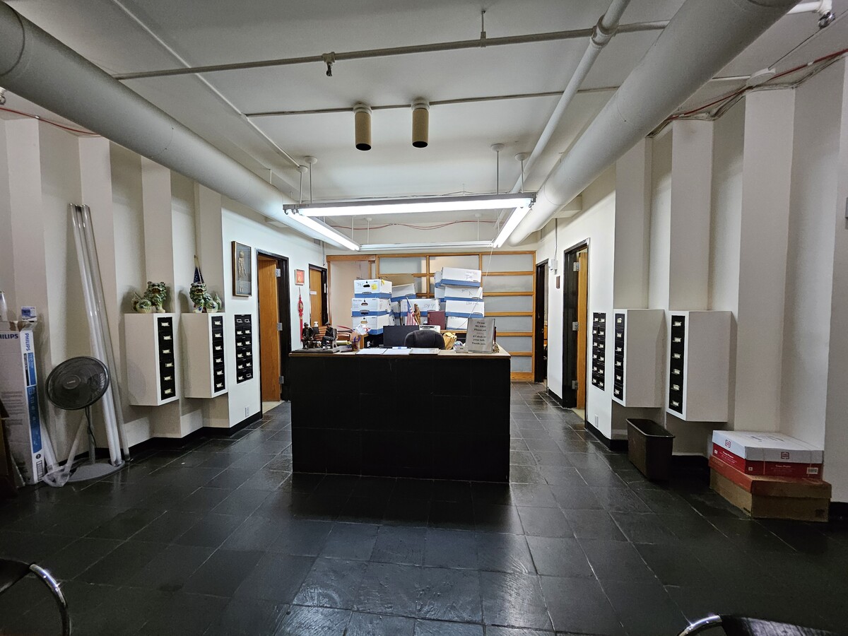 49 W 24th St, New York, NY 10010 - Lot 3 -  - Photo intérieure - Image 1 of 16