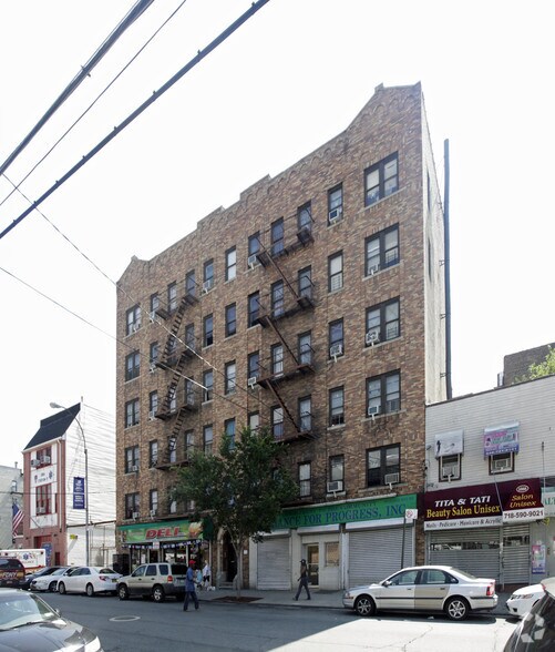1070 Ogden Ave, Bronx, NY à louer - Photo de l’immeuble – Image 1 sur 21