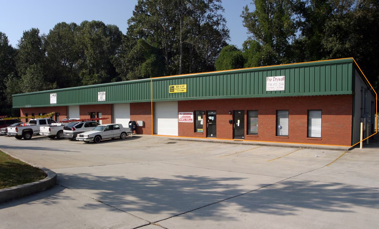 756-758 Veterans Pky, Jonesboro, GA à louer Photo de l’immeuble– Image 1 sur 8