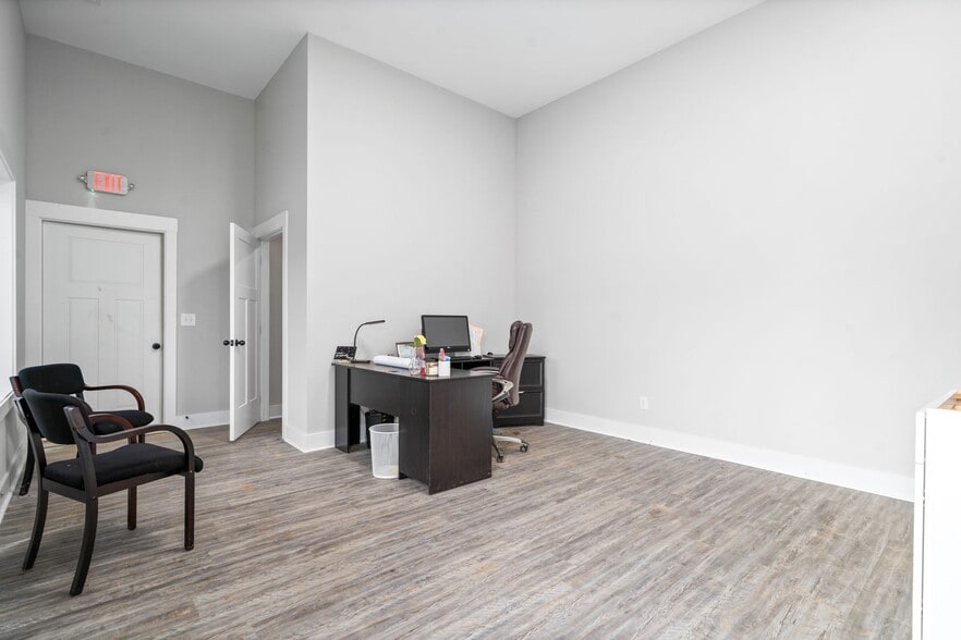 1811 Mercantile Dr, Clarksville, TN à louer - Photo intérieure – Image 3 sur 25