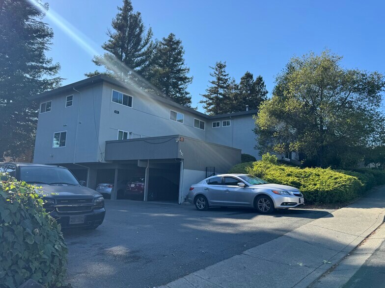 437 Corte Arango, El Sobrante, CA à vendre - Photo de l’immeuble – Image 2 sur 25