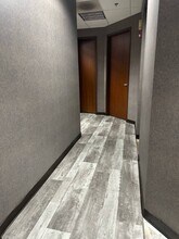 1700 Park St, Naperville, IL à louer Photo intérieure– Image 2 sur 20