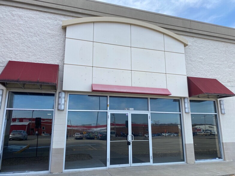 2400 S Main St, Fort Scott, KS à louer - Photo de l’immeuble – Image 2 sur 10