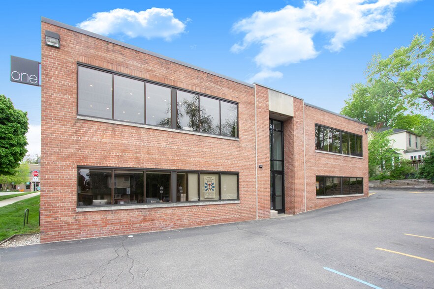 1331 Lake Dr SE, Grand Rapids, MI à louer - Photo de l’immeuble – Image 2 sur 2