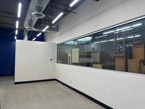 106 Schneider Rd, Ottawa, ON à louer Photo intérieure– Image 1 sur 10