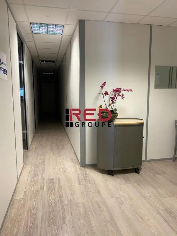 Bureau dans Gardanne à louer Photo de l’immeuble– Image 1 sur 6