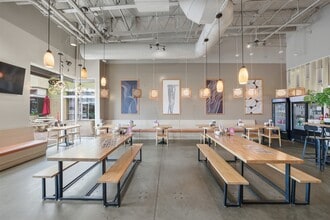 23642 Rockfield Blvd, Lake Forest, CA à louer Photo intérieure– Image 2 sur 6